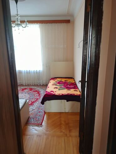 Qonaq otağı dəstləri: Masa və oturacaqlar — 11