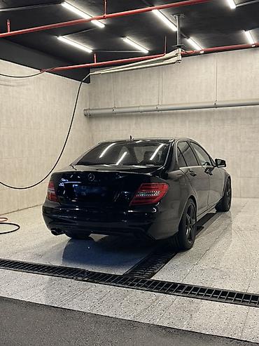 mersedes benz c: Arxa, Mercedes-Benz C class — 2