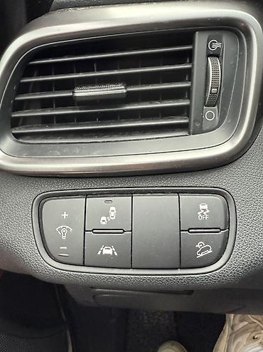 Kia: Kia Sorento: 2019 г., 2 л, Дизель — 20