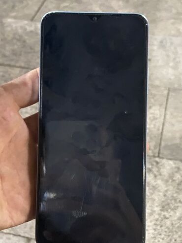 rəsmi 14 c: Smartfon gündəlik ünsiyyət və əyləncə üçün nəzərdə tutulmuşdur