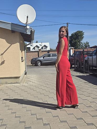 jena cane: Elegantni ženski crveni kombinezon - Model: dugačak kombinezon sa — 3