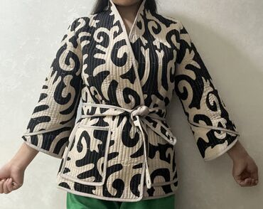 Пиджаки, жакеты: Пиджаки, жакеты