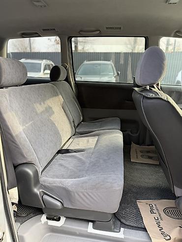 Toyota: Toyota Voxy: 2005 г., 2 л, Автомат, Бензин, Минивэн — 8