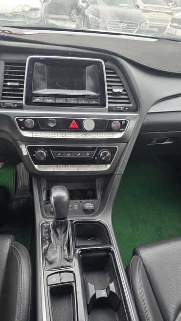 Hyundai: Hyundai Sonata: 2019 г., 2 л, Газ, Седан — 8