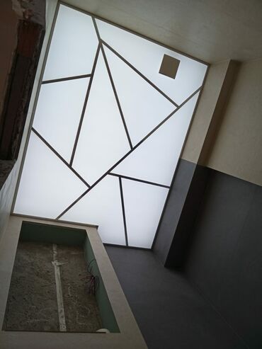 profilin: Gərgin tavan – LED işıqlı, geometrik xəttli dizayn - Material