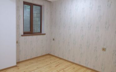 Uzunmüddətli kirayə evlər: KİRAYƏ VERİLİR :4 mərtəbəli fərdi yaşayış evi -Polis şöbəsinin — 12