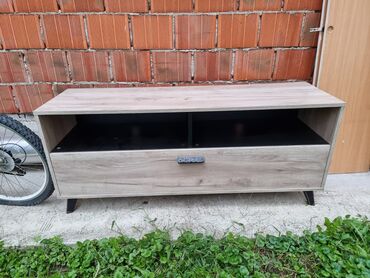 nepromočive prostirke za krevet: TV stand, Used