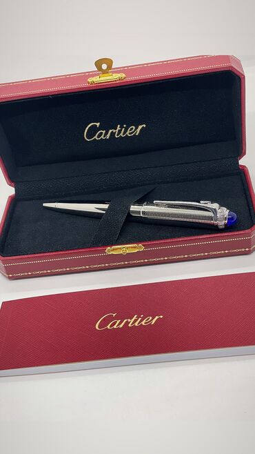 Qələmlər: Cartier, oz futlyari ile