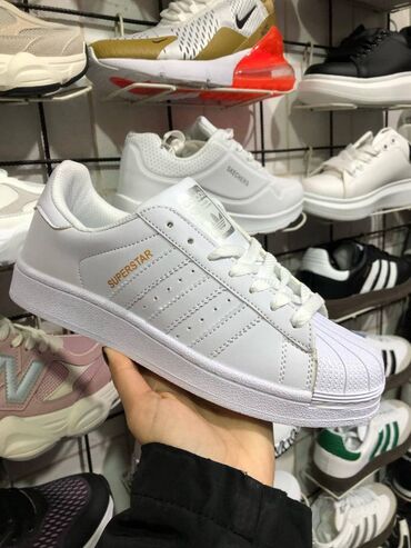 sinsay patike zenske: Adidas superstar patike

Novo
Brojevi 36 do 41

fb Moja Kupovina 1