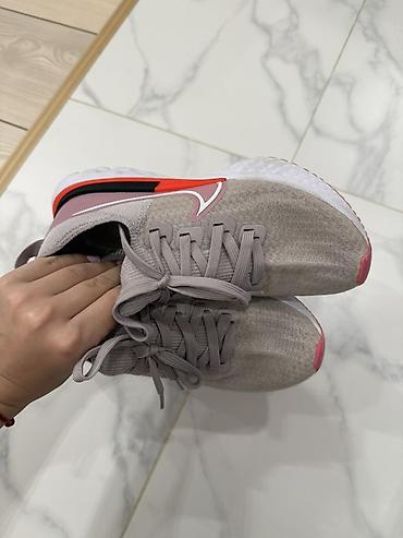 nike react hyperset: Кроссовки, 37, Nike, Б/у, цвет - Бежевый — 1
