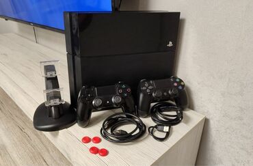 PS4 (Sony PlayStation 4): Сони пс4 1 Тб работает без нареканий вопросы по телефону