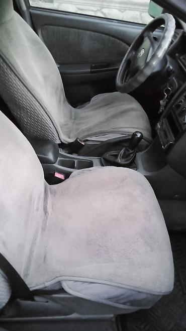 Toyota: Toyota Avensis: 2000 г., 1.6 л, Механика, Бензин, Универсал — 4