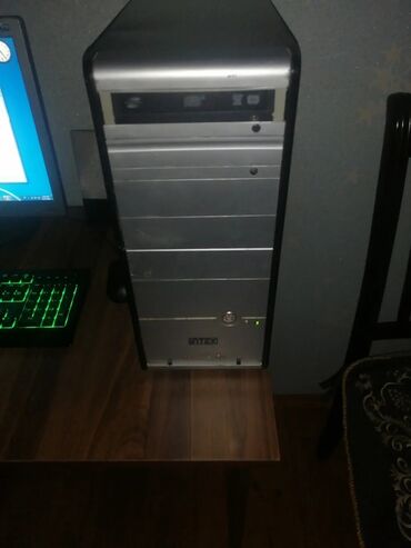 Masaüstü kompüterlər və iş stansiyaları: Masaüstü komputer desti Ddr2 4gb ram 320 gb hdd prosesoruda intel — 9