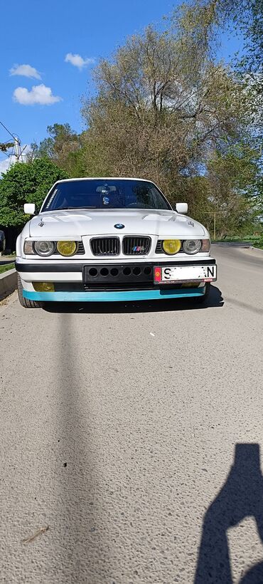 опель вектра с: BMW 5 series: 1990 г., 2 л, Механика, Бензин, Седан