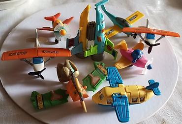 kinder oyuncaqları: 90 cı illərə aid kinder oyuncaqları ideal vəziyyətdə.Qutularıda — 8