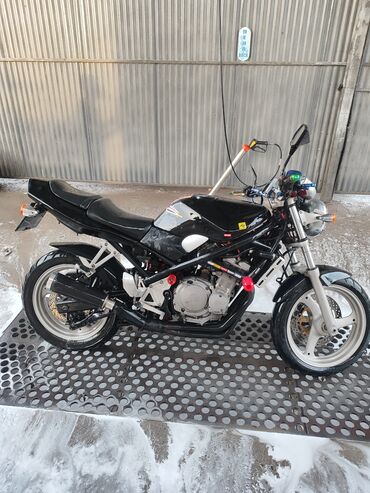 Мотоциклы: Спортбайк Suzuki, 250 куб. см, Бензин, Взрослый, Б/у