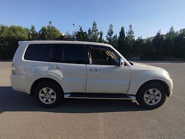 forut satsi: Mitsubishi Pajero: 3 l | 2007 il 323000 km Ofrouder/SUV — 3