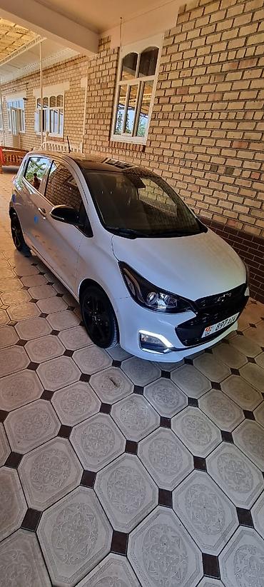 визуал: Chevrolet Spark: 2021 г., 1 л, Автомат, Бензин, Хэтчбэк — 10