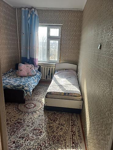 срочно дом: 3 комнаты, 64 м², 105 серия, 1 этаж — 1