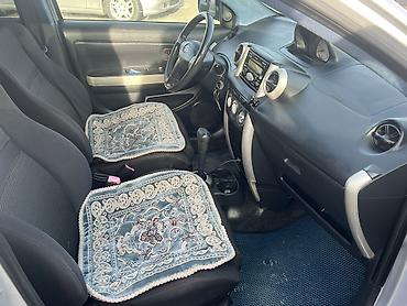 Toyota: Toyota Ist: 2004 г., 1.5 л, Автомат, Бензин, Хэтчбэк — 8