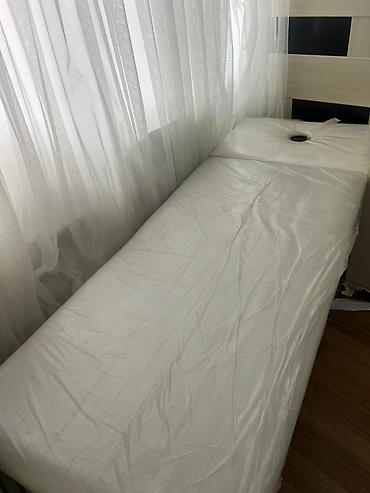 Salon, tibbi mebel: Massaj/estetikət üçün peşəkar masaj çarpayısı - Tək hissəli uzun — 2