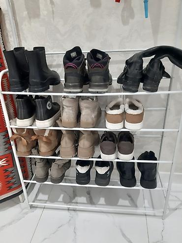 Кухонные наборы: Набор кухонных принадлежностей: 1) Два пружинных безменa (карманные — 7