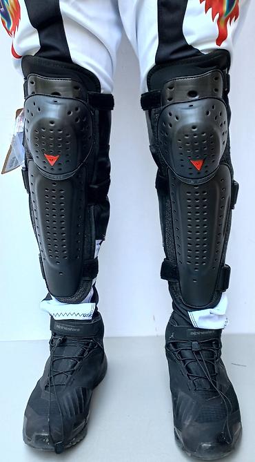 Oprema za bicikliste: Set protektora DAINESE za kolena i laktove - Komplet sadrži: par — 4