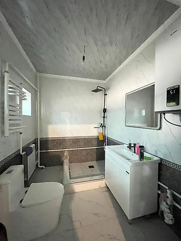 Продажа коттеджей и домов: Сдается Дом Площадь : 200м2 Участок 4 сотки Цокольный этаж : кухня — 10