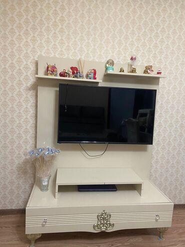 TV altlığı: Tv altligi 170 azn endirim var