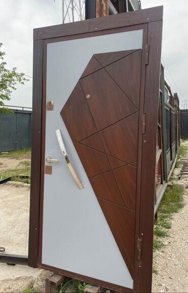 aluminium 1kq qiymeti: Giriş qapıları, Alüminium
