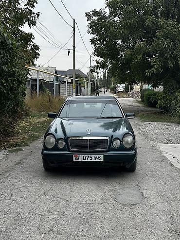 Mercedes-Benz E-Class: 1996 г., 2.8 л, Механика, Бензин, Седан