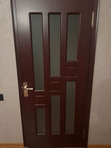 Двери жалюзи: Б/у Межкомнатная дверь С плинтусом, Без гарантии, Самовывоз