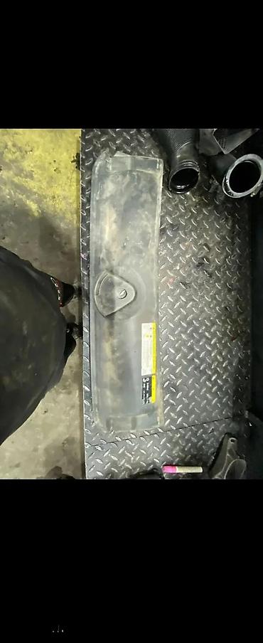 moj auto: AUDI A4 B9 0 POKLOPAC HLADNJAKA I BRANIKA 8W0807031 | Audi delovi — 3