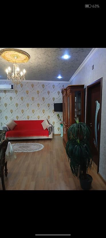 1 однокомнатная квартира: Qax Rayonun mərkəzində Bazara yaxın ərazide Ailəler üçün günlük kirayə — 3
