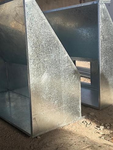 Установка вытяжек и вентиляции: Оцинкованные воздуховодные зонты/колпаки для приточно‑вытяжной — 3