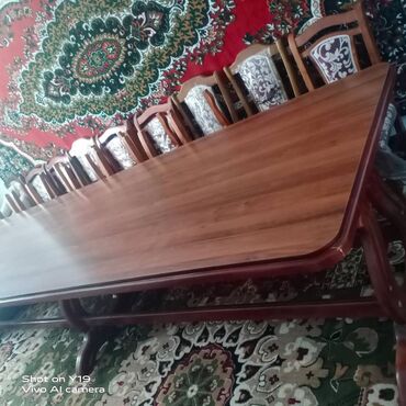 мебель для кафе ош: Конок бөлмөсү үчүн үстөл жана отургуч