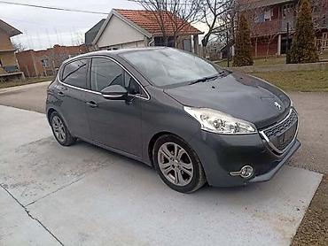 smart multimedija: VRATA ZA PEUGEOT 208 | Originalni polovni delovi — 2