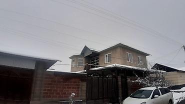 продаю дом киргизия 1: Продаётся: Просторный 2-этажный дом в г. Манас (р-н Лавдан-Кара — 1