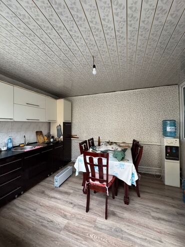 Продажа домов: Полдома, 100 м², 5 комнат, Риэлтор, Старый ремонт — 4