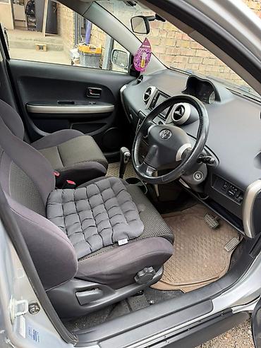 innova бишкек: Toyota Ist: 2003 г., 1.5 л, Автомат, Бензин, Хэтчбэк — 3