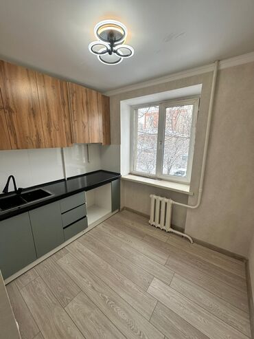 Продажа квартир: 2 комнаты, 42 м², Индивидуалка, 2 этаж, Евроремонт