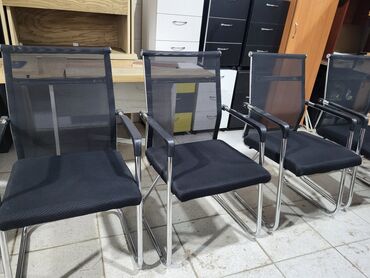 Ofis dolabları: Qonaq otağı üçün, İşlənmiş, Qatlanmayan, rəng - Qara Stul