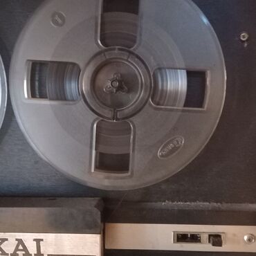 Maqnitofonlar: 1985-ci ilin babin kasetli maqnitafonu satılır. - İşlək vəziyyətdədir — 8