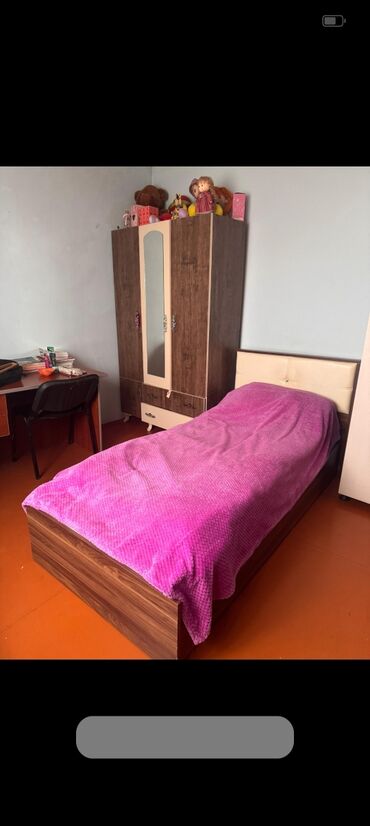 стеллаж шкаф: Dolab və çarpayı . Cütü 170 azn so n qiymətdi yəniki ünvan 8 noyabr