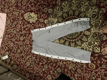 Другая мужская одежда: Штаны найк оригинал 2500 
Батник Zara оригинал 3000