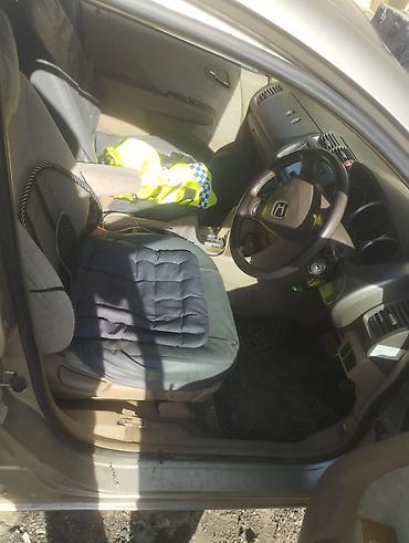 Honda: Honda Fit: 2006 г., Бензин, Седан at lalafo.kg — 6 Honda: Honda Fit: 2006 г., Бензин, Седан — 6