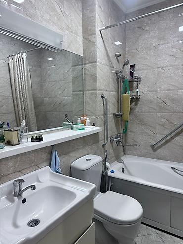 Недвижимость: Сдаётся однокомнатная квартира площадью 50 м², третий этаж — 7