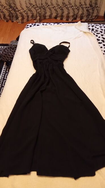 boho haljine online: M (EU 38), color - Black, Oversize, With the straps