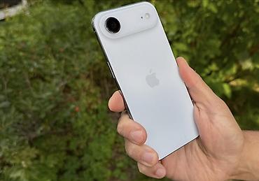 galaxy 10: Apple iPhone (серия с одинарной камерой) в белом цвете. - Корпус — 1