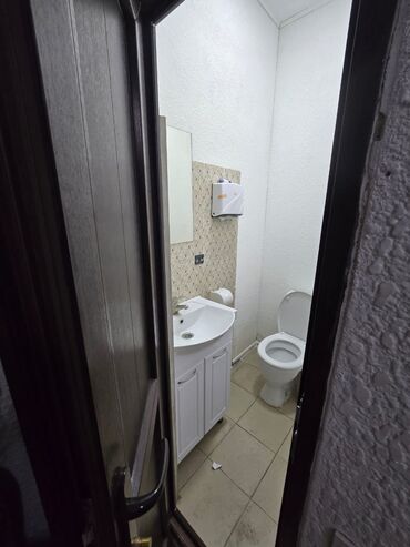 Помещения свободного назначения: 🚨Срочно продается коммерческое помещение(цокольный этаж) с действующим — 12